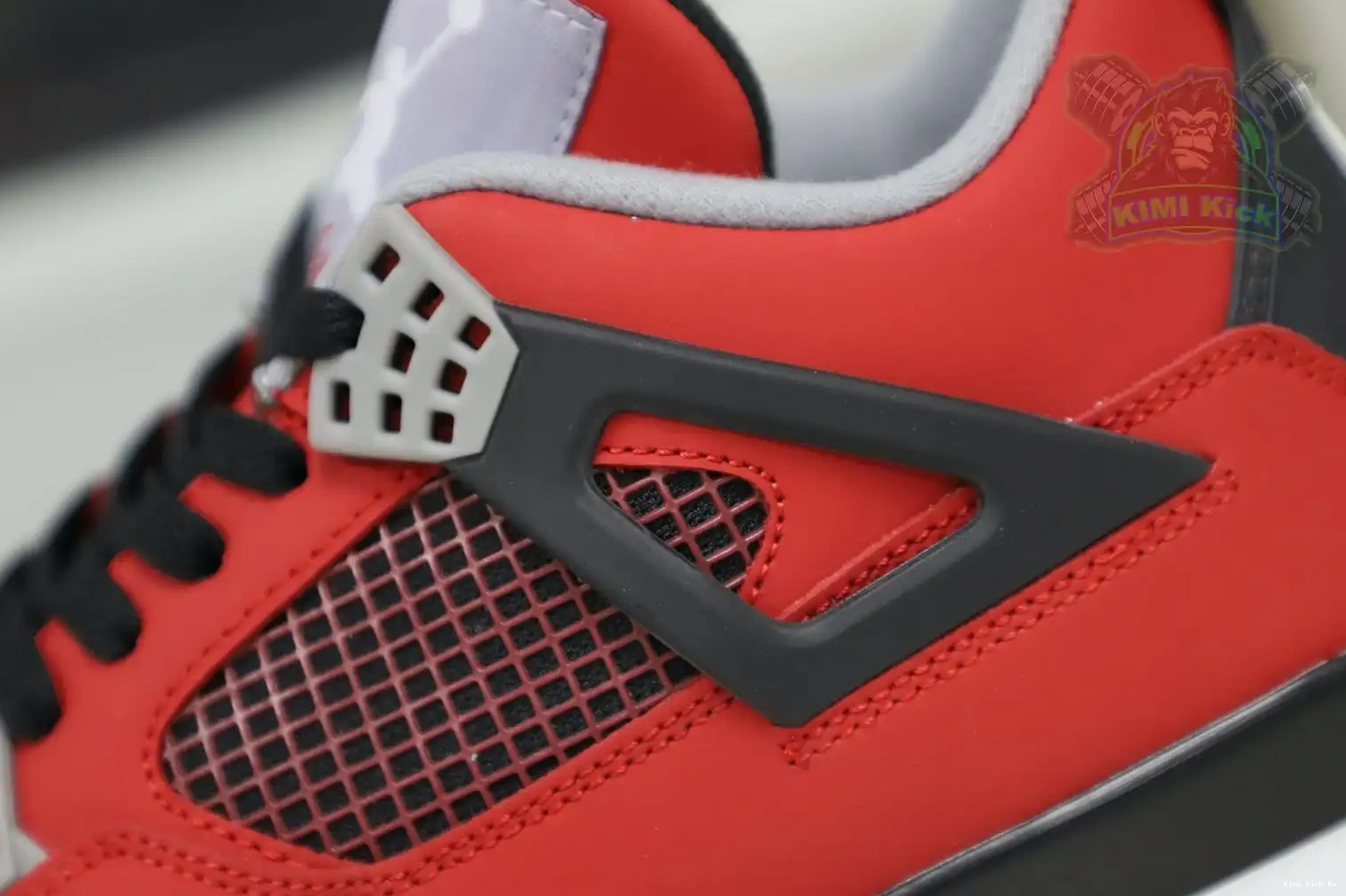 Jordan RetroToro Air Kimikick Jordan4 Bravo 0405